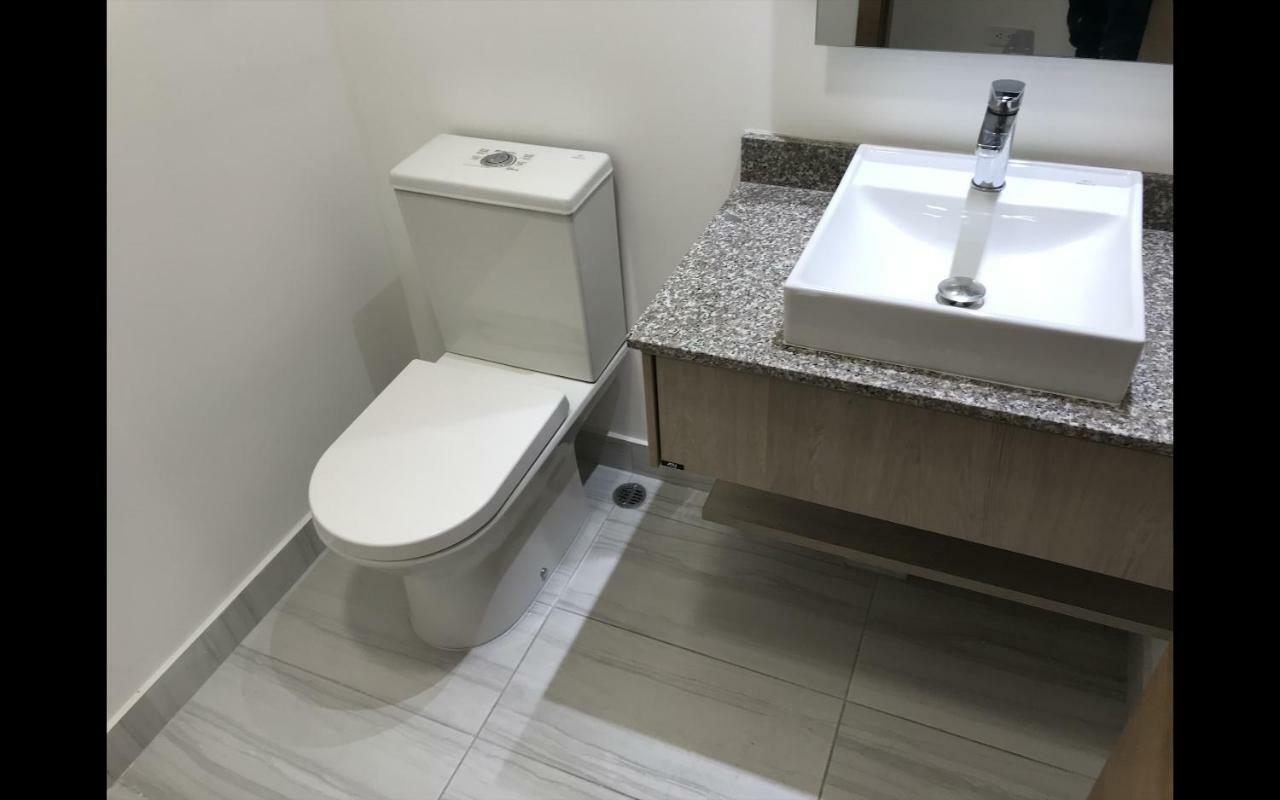 1410 Habitacion En Lujoso Departamento - Atelier 基多 外观 照片