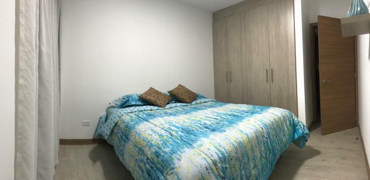 1410 Habitacion En Lujoso Departamento - Atelier 基多 外观 照片