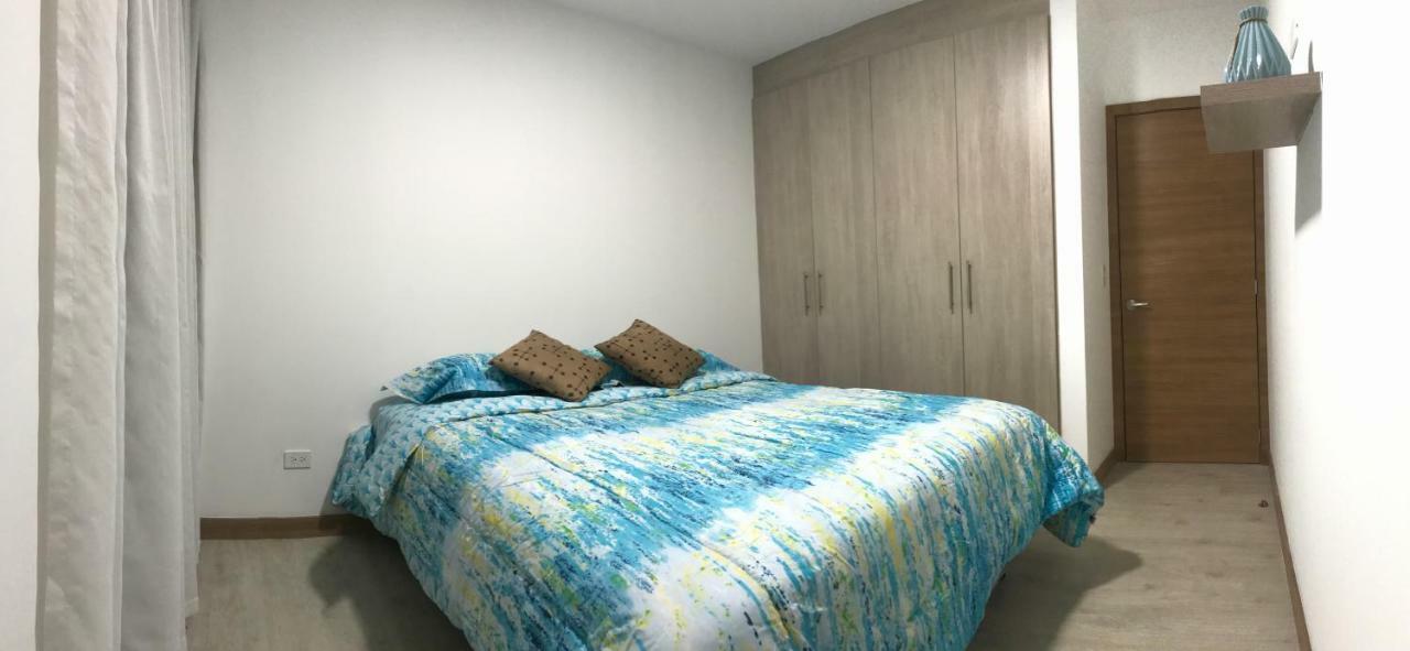 1410 Habitacion En Lujoso Departamento - Atelier 基多 外观 照片