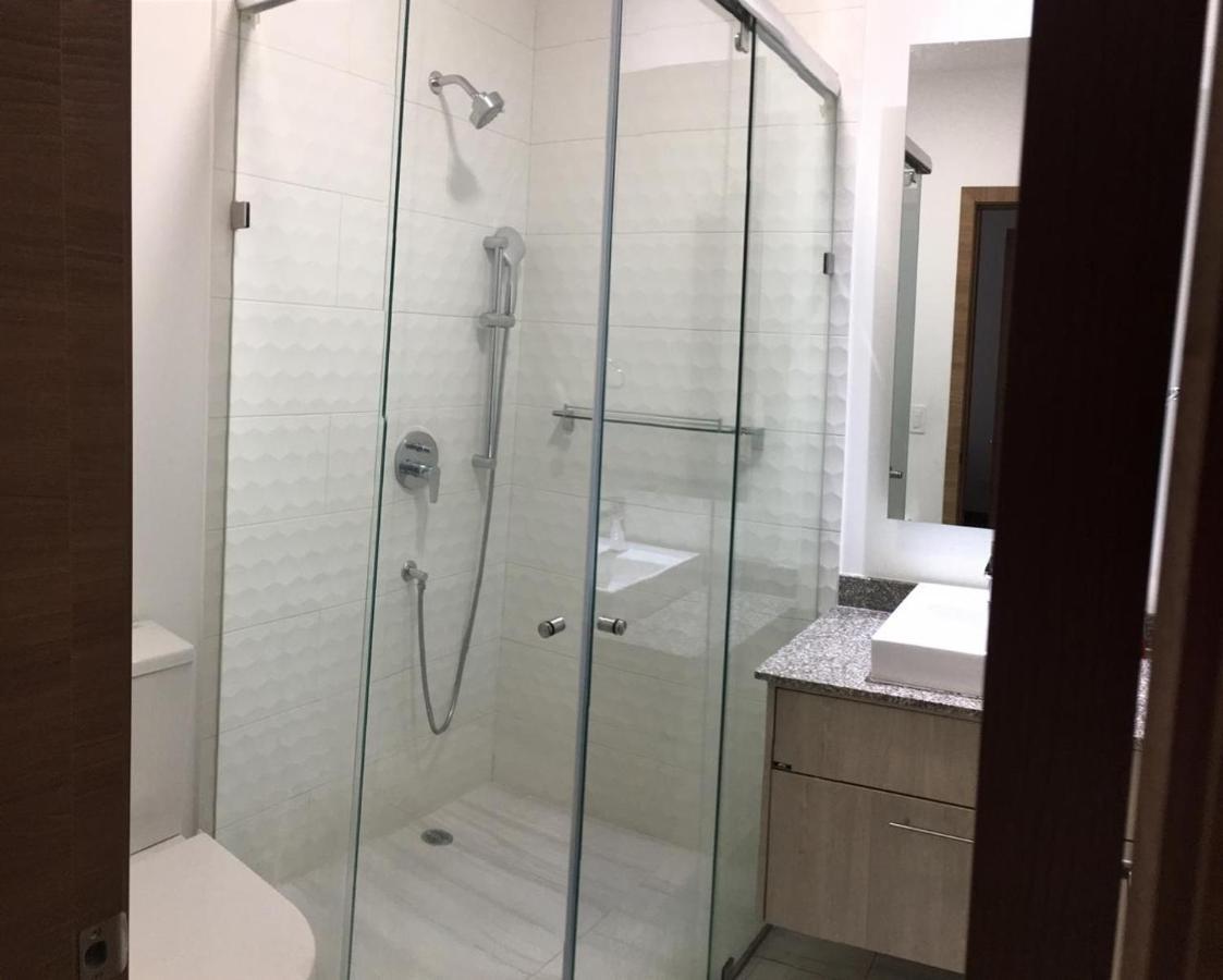 1410 Habitacion En Lujoso Departamento - Atelier 基多 外观 照片