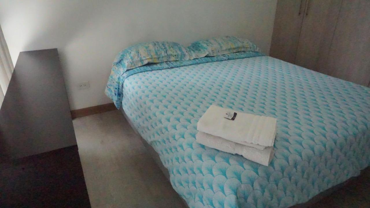 1410 Habitacion En Lujoso Departamento - Atelier 基多 外观 照片