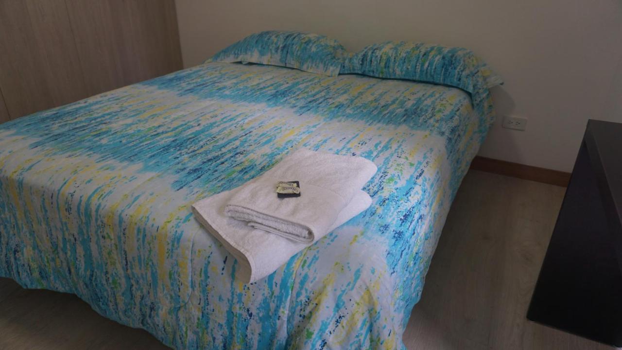 1410 Habitacion En Lujoso Departamento - Atelier 基多 外观 照片