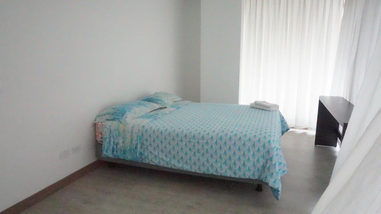 1410 Habitacion En Lujoso Departamento - Atelier 基多 外观 照片