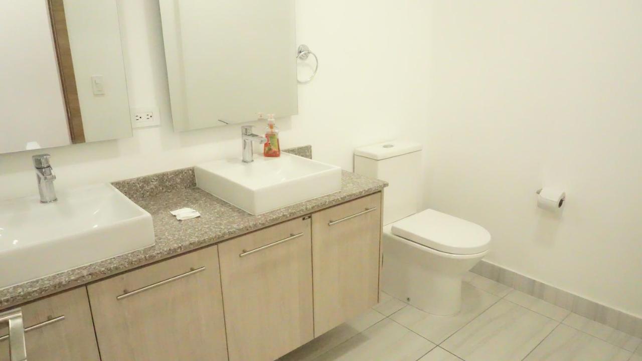 1410 Habitacion En Lujoso Departamento - Atelier 基多 外观 照片