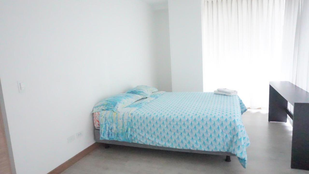 1410 Habitacion En Lujoso Departamento - Atelier 基多 外观 照片
